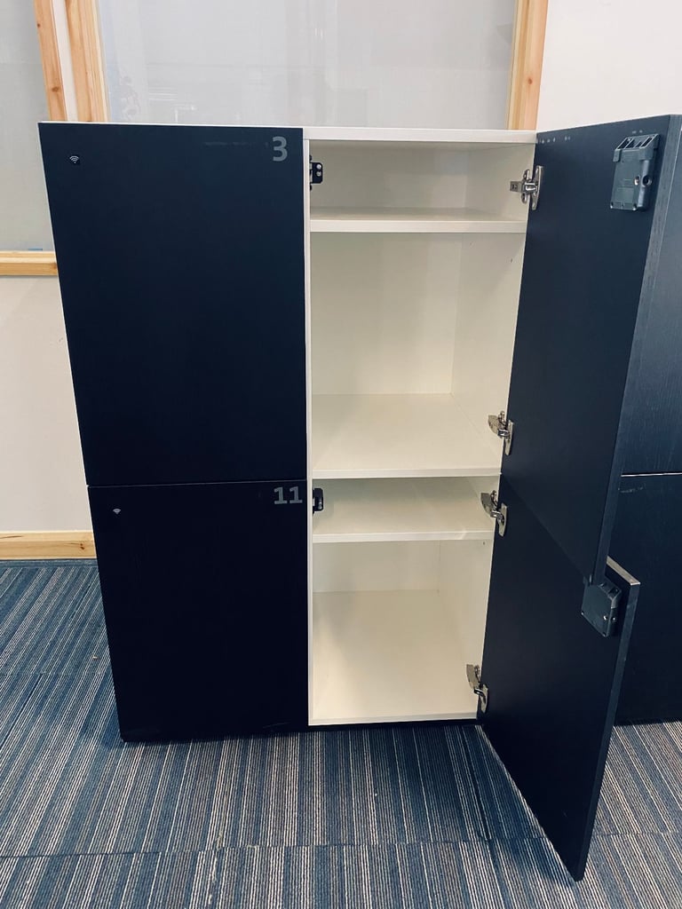 5x £700 each Black-White Storage lockers Smart Wireless Remote Keyless Electronic Access
