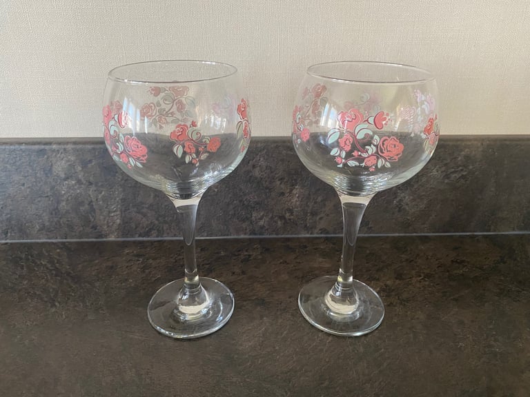 image for Pair of Brand New Gin Glasses