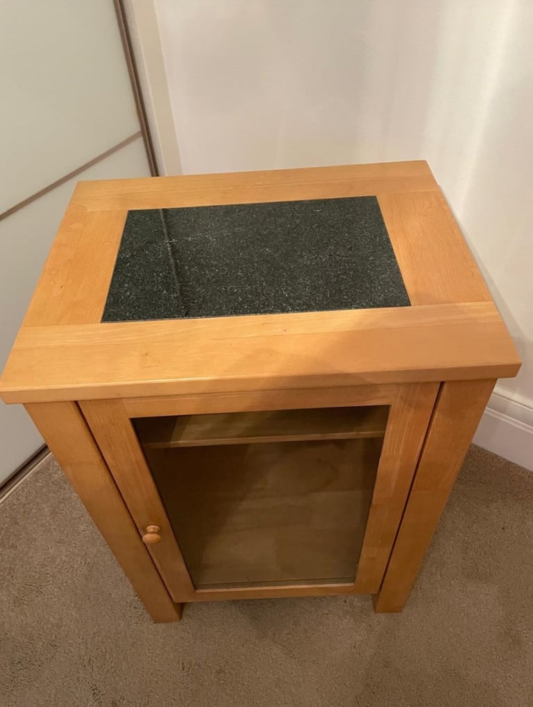 Storage cupboard 