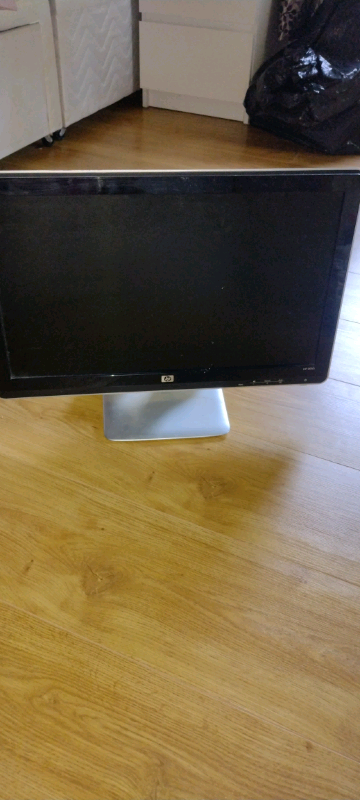 HP 19 inch monitor