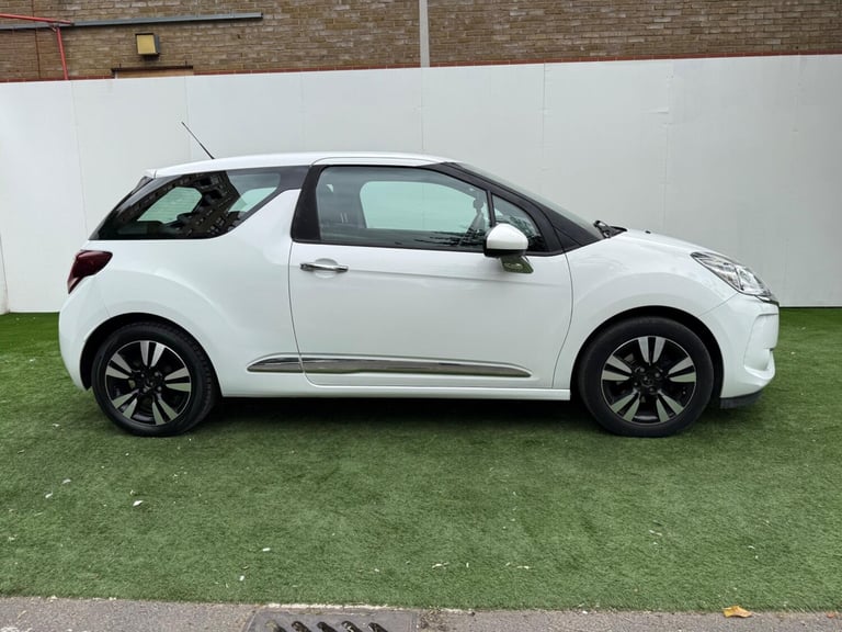 2016 DS Automobiles DS 3 1.2 PureTech Chic Euro 6 3dr HATCHBACK Petrol Manual