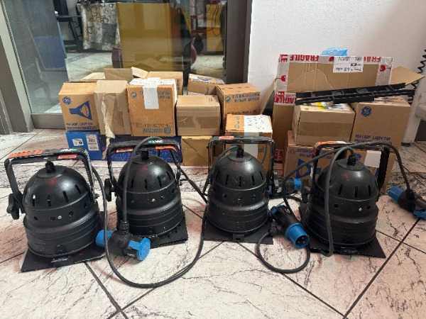 4 Can Par Lights + Loads of Bulbs Stage Lights DJ Lights Theatre Lights
