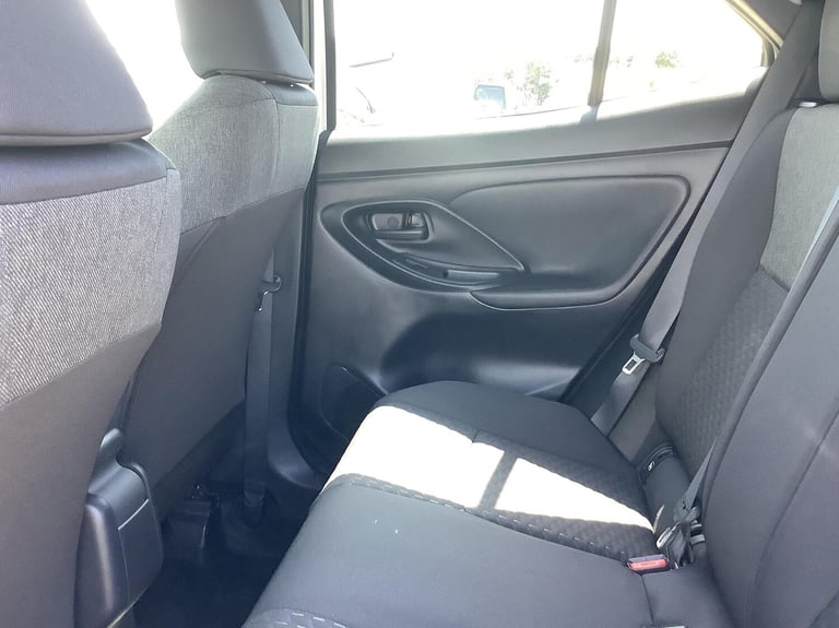 2024 Toyota Yaris Cross 1.5 Hybrid Design 5dr CVT HATCHBACK PETROL/ELECTRIC Automatic