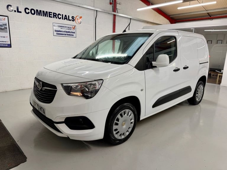 2021 70 VAUXHALL COMBO 1.5 TURBO D 2300 SPORTIVE L1 EURO 6 100 BHP * 21,786 3 SE