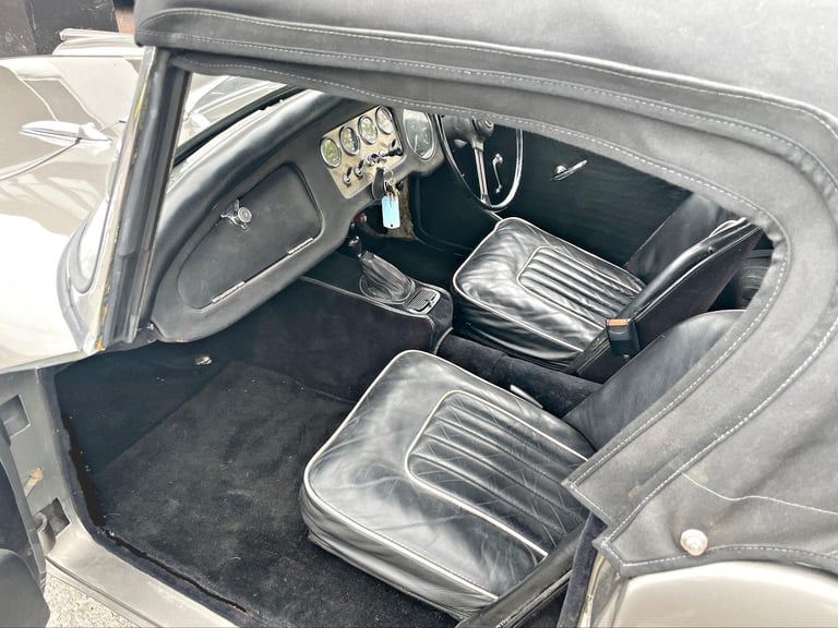 Daimler SP 250 (DART) MANUAL