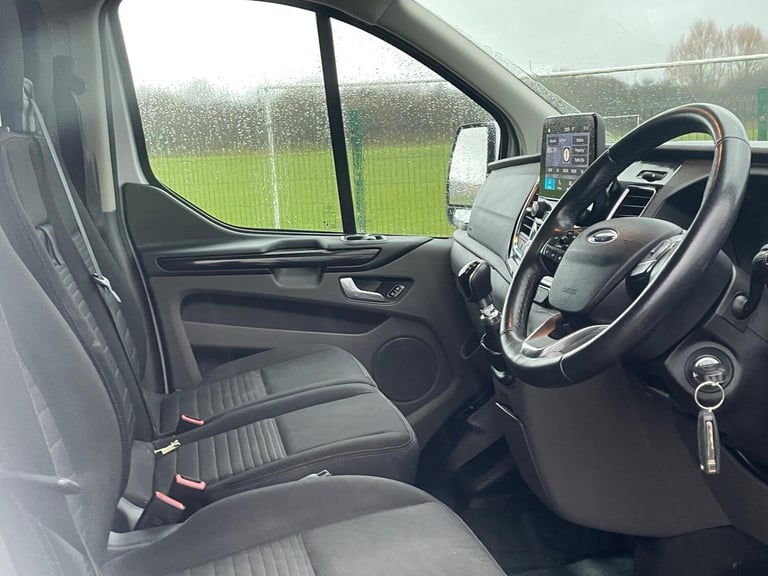 2023 Ford Transit Custom 2.0 300 EcoBlue Limited L2 H1 Euro 6 (s/s) 5dr PANEL VAN Diesel Manual