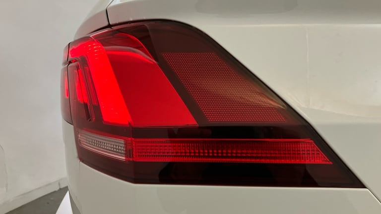 2022 Volkswagen Tiguan 2.0 TDI R-Line 5dr DSG Diesel Estate Estate Diesel Automatic