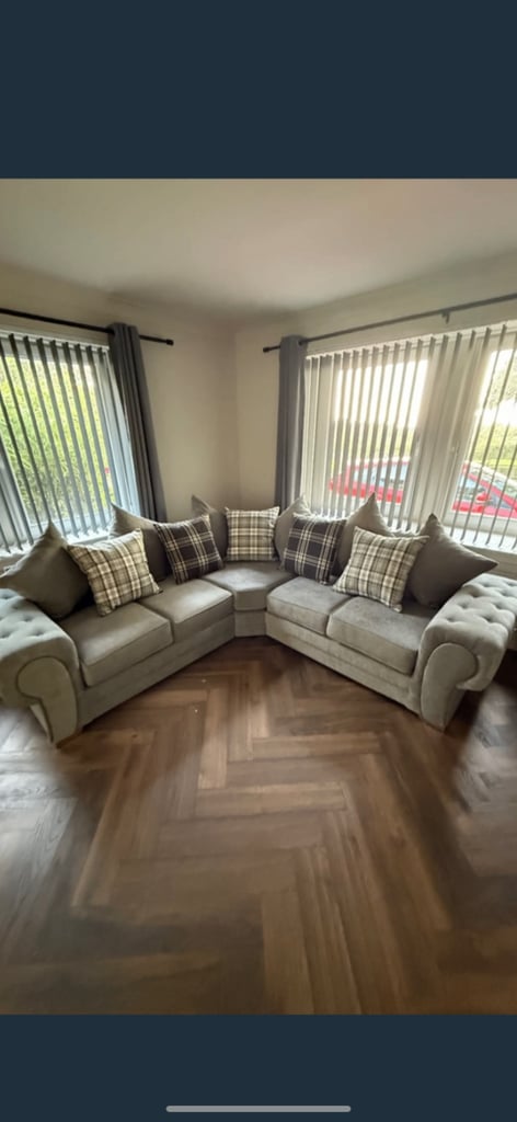 image for Grey couch 