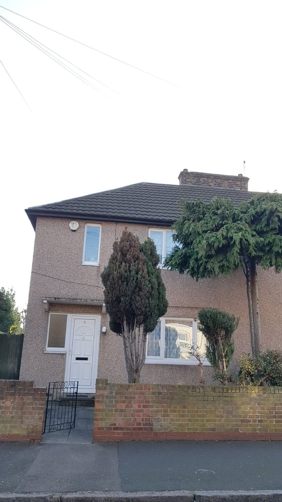 Nice double room to rent 