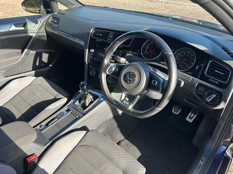 Volkswagen, GOLF, Hatchback, 2017, Manual, 1968 (cc), 5 doors