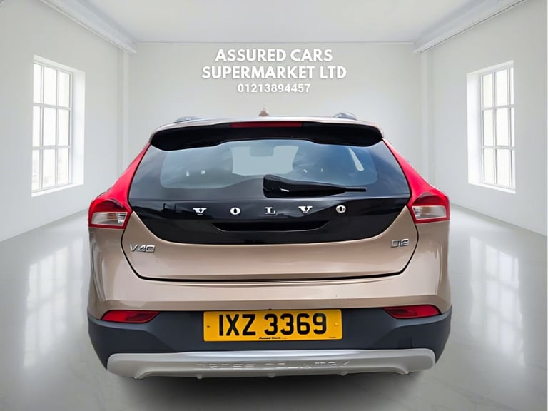 2015 VOLVO V40 CROSS COUNTRY 2.0 D2 LUX HATCHBACK 5DR DIESEL AUTO EURO 6 (S/S) (