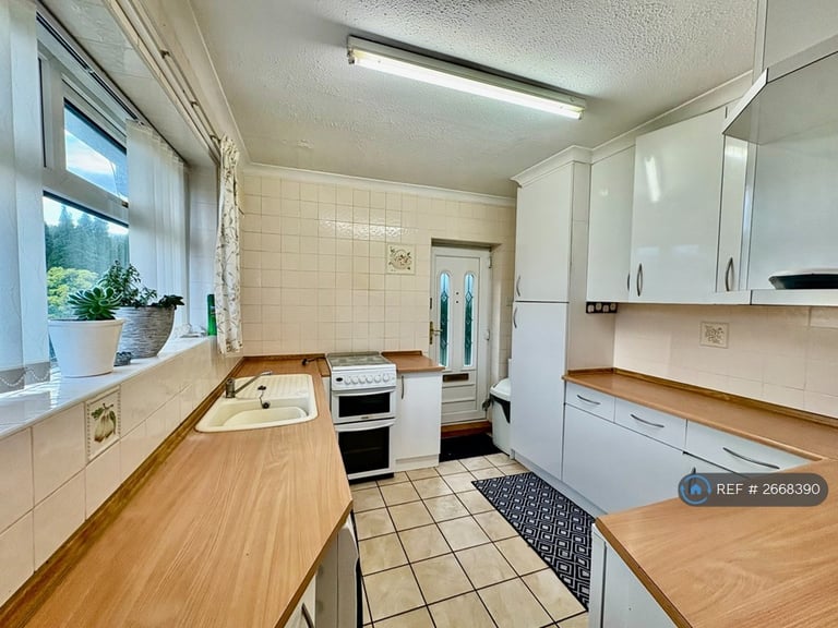 2 bedroom house in Keswick Crescent, Brinsworth, Rotherham, S60 (2 bed) (#2668390)