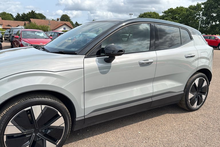  Volvo Ex30 Twin Performance 69kwh Ultra Suv 5dr Electric Auto Awd 428 Ps
