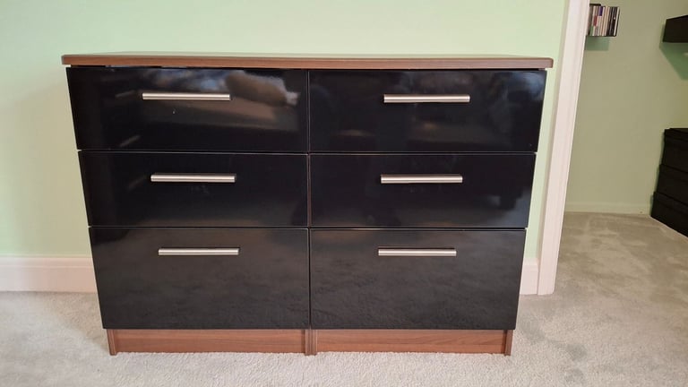 image for Yvette 6 Drawer Chest