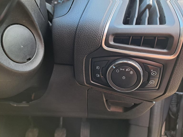 FORD FOCUS 1.6 TDCi Titanium X Brown Manual Diesel 2011