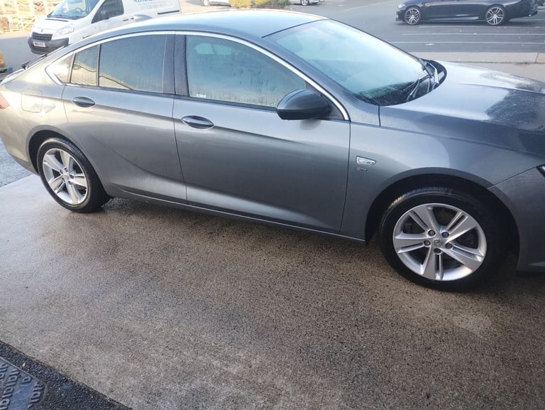 GRAND SPORT INSIGNIA, SRI NAV, 2017, 6SPD