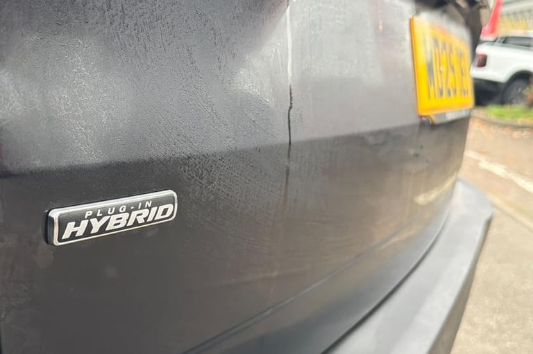 2025 Ford Tourneo Custom 2.5 PHEV 232ps H1 Zetec 8 seater Auto MPV PETROL/ELECTRIC Automatic