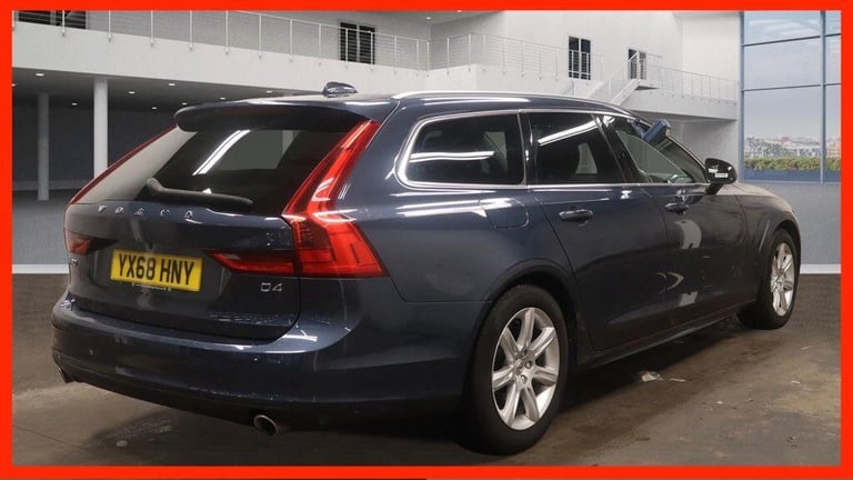 2018 Volvo V90 2.0 D4 Momentum Estate 5dr Diesel Auto Euro 6 (s/s) (190 ps) ESTATE Diesel Automatic
