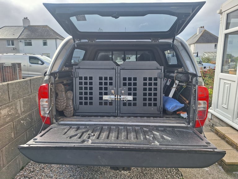 X 2 gearmate dog boxes 