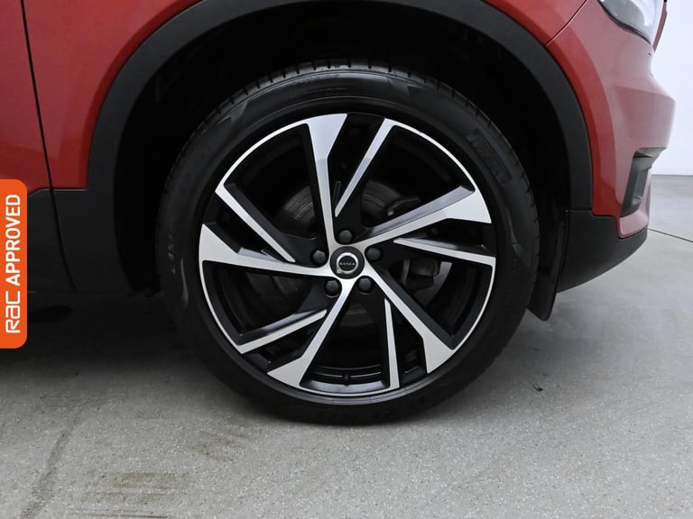 2018 Volvo XC40 2.0 D3 R-Design Pro SUV 5dr Diesel Auto AWD Euro 6 (s/s) (150 ps) SUV DIESEL Auto...