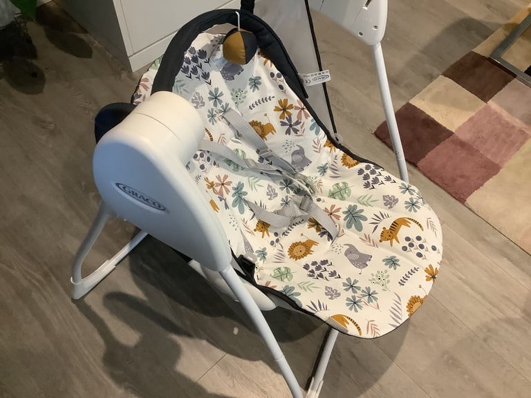 Graco baby chair/swing & playpen 