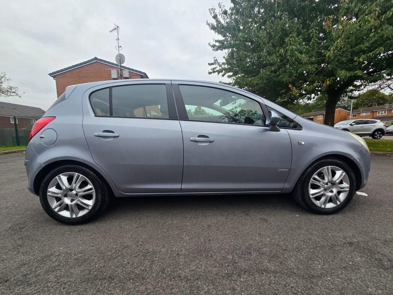 2009 Vauxhall Corsa 1.4i 16V Design 5dr Auto HATCHBACK PETROL Automatic