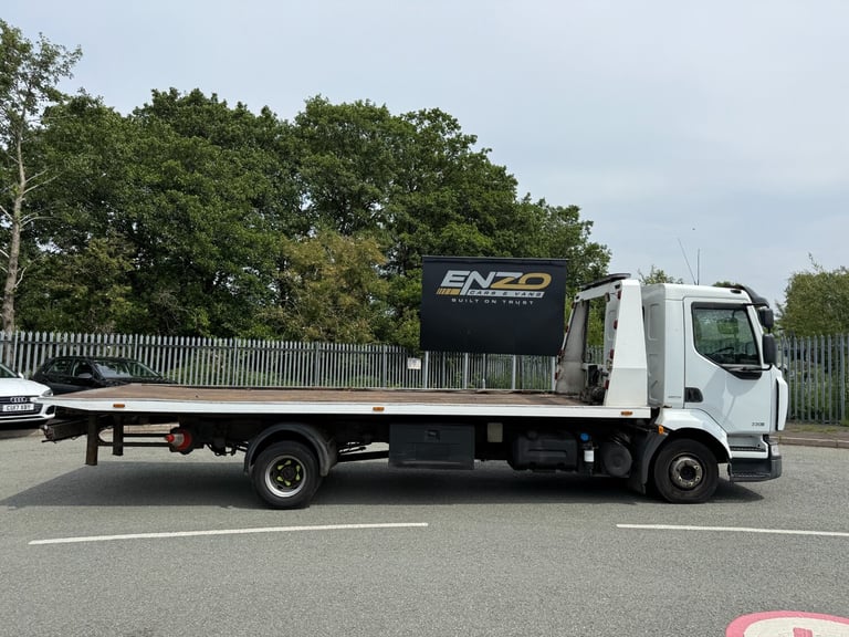2010 Renault MIDLUM (45) NA Diesel Manual