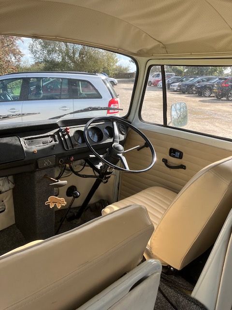 VW Bay Camper, 1975, 1584 (cc)