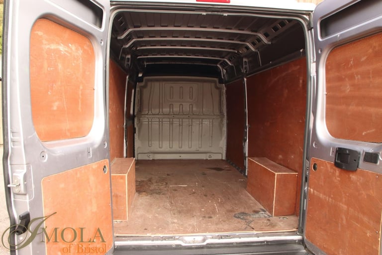 2020 Peugeot Boxer 2.2 BlueHDi 335 Professional L3 H2 Euro 6 (s/s) 5dr PANEL VAN Diesel Manual