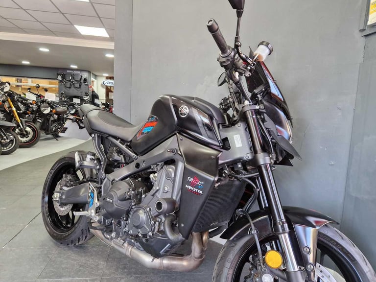 2024 Yamaha MT-09 (MTN890)