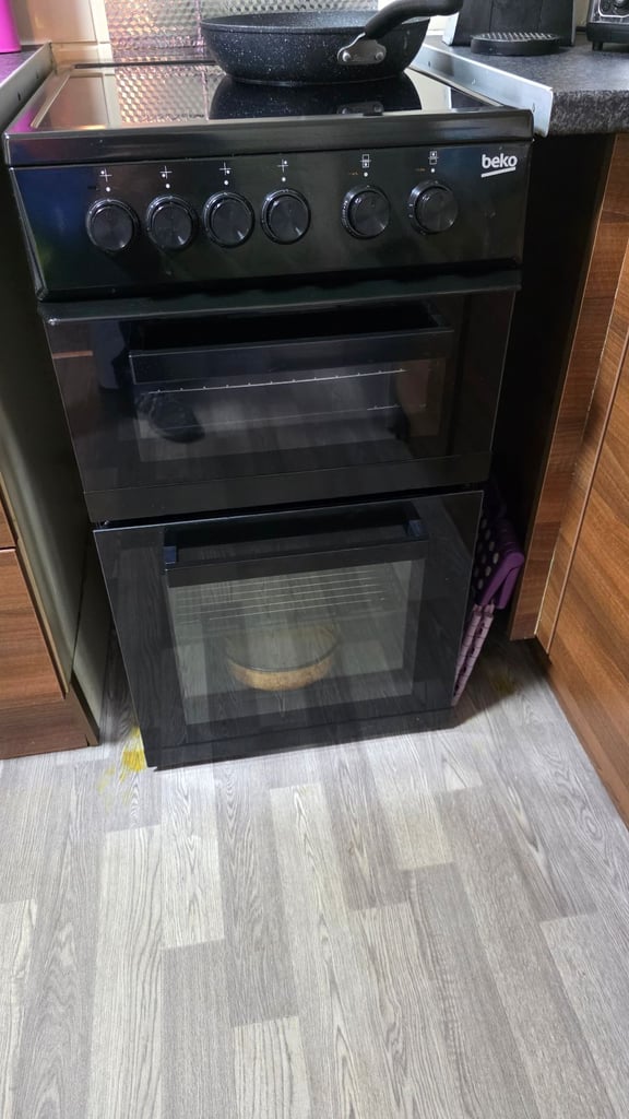 image for Beko electric oven
