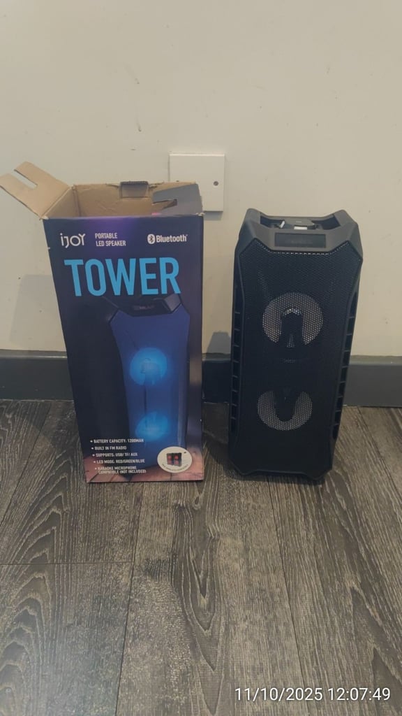 image for Funny party-speaker, with LED/Bluetooths, FM-radio, ...