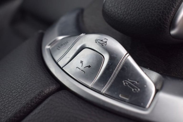 2017 Mercedes-Benz C Class 2.0 C200 AMG Line Cabriolet 2dr Petrol G-Tronic+ Euro 6 (s/s) (184 ps)...