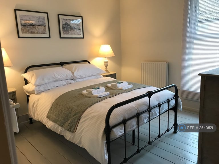 2 bedroom house in Essex Street, Whitstable, CT5 (2 bed) (#2540621)