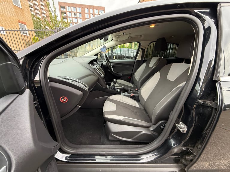 2014 Ford Focus 1.0 EcoBoost Zetec 5dr HATCHBACK Petrol Manual