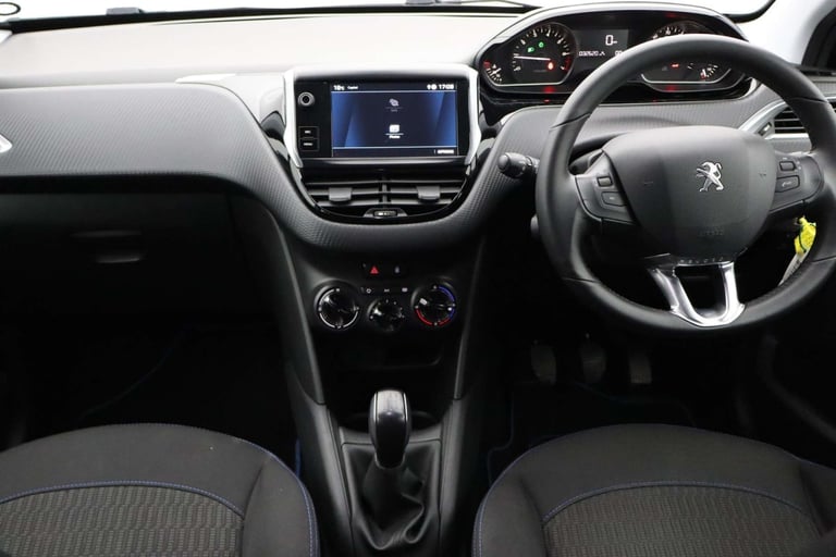 2019 Peugeot 208 1.2 208 Signature PureTech S/S 5dr Hatchback Petrol Manual