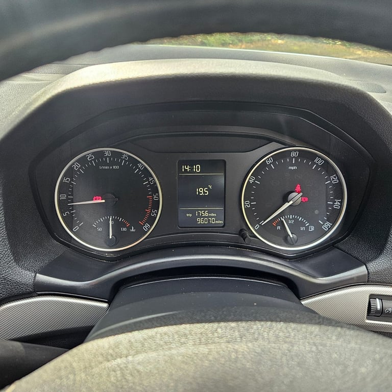 Skoda, OCTAVIA, Estate, 2011, Manual, 1598 (cc), 5 doors