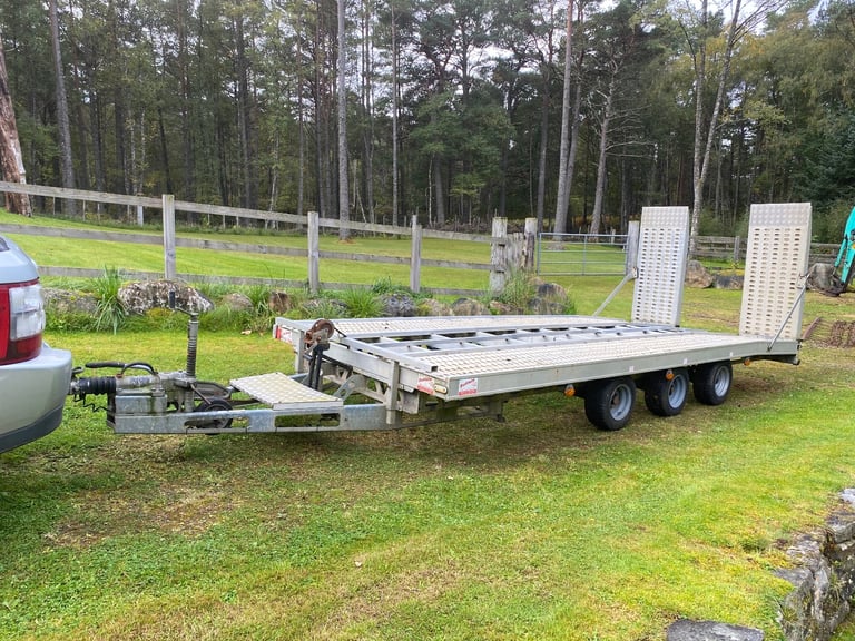 Heavy duty tri-axle 17x7ft 3.5 ton trailer 