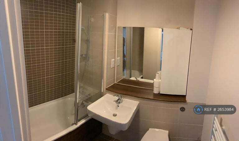 2 bedroom flat in Alencon Link, Basingstoke, RG21 (2 bed) (#2653984)