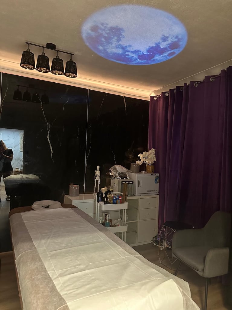 image for Male Professional Sportive Masseur 