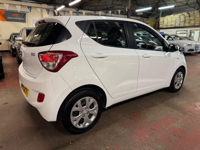 2015 Hyundai i10 1.0 SE Euro 5 5dr HATCHBACK Petrol Manual
