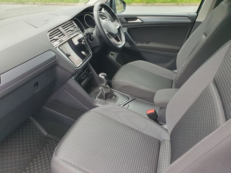 2022 (71) Volkswagen Active 1.5 Tsi - Full Service History - 1 Owner