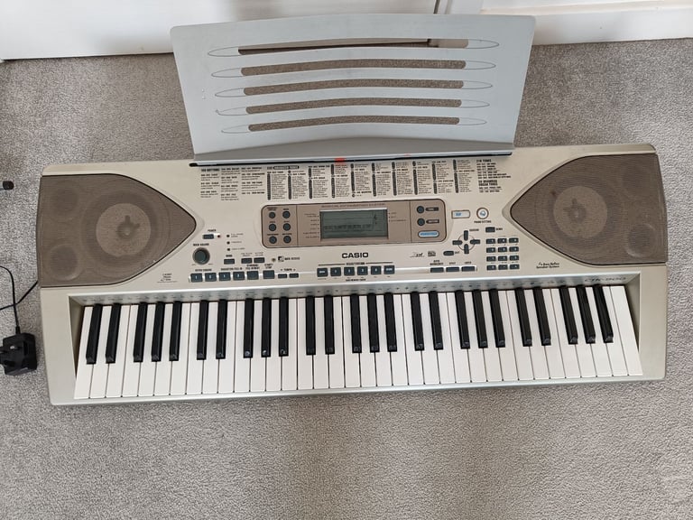 Casio CTK-900 Keyboard + stand