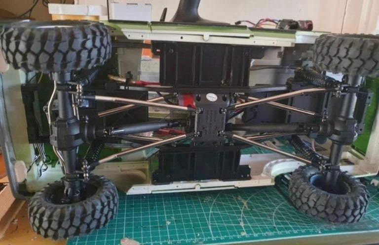 Rc car / crawler rtr vgc exchange for Tamiya truck 