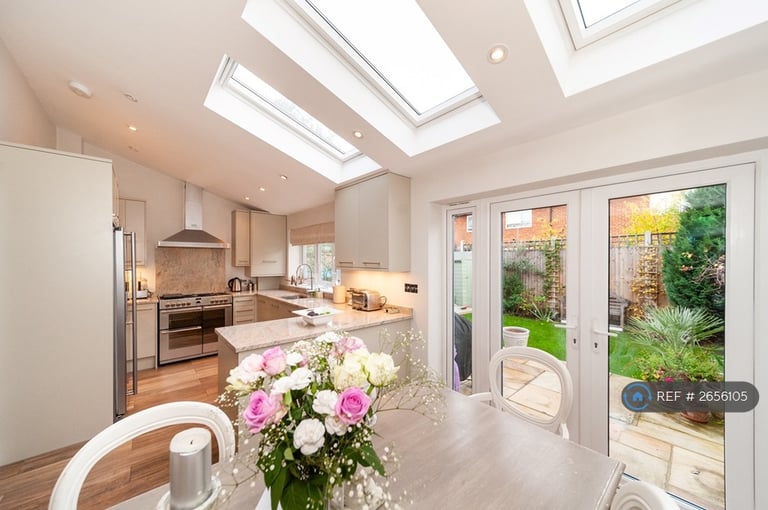 image for 4 bedroom house in Glentanner Way, London, SW17 (4 bed) (#2656105)