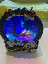 LED Snowing Christmas Globe with 8 festive songs