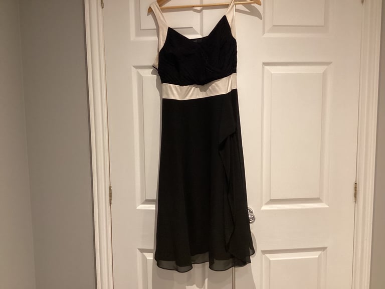 image for Women’s dress and accessories 