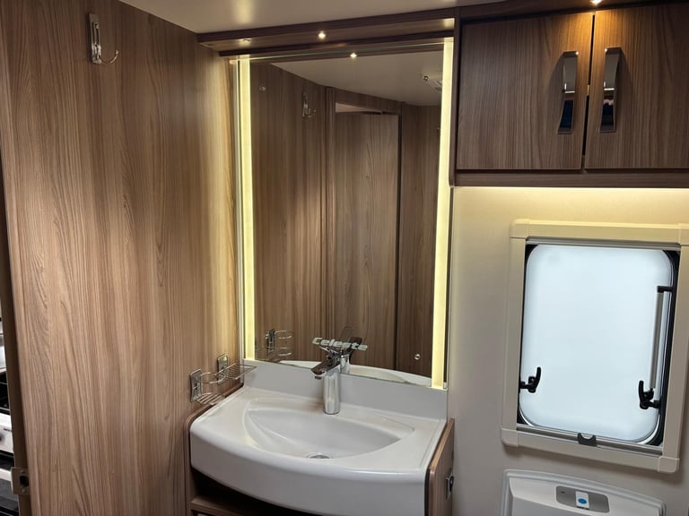 20 SWIFT CHALLENGER 835 X, SPECIAL EDITION CELESTE, AWD MOVER, ALDE, TALL FRIDGE