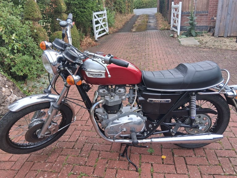 Triumph, 1977, 736 (cc)
