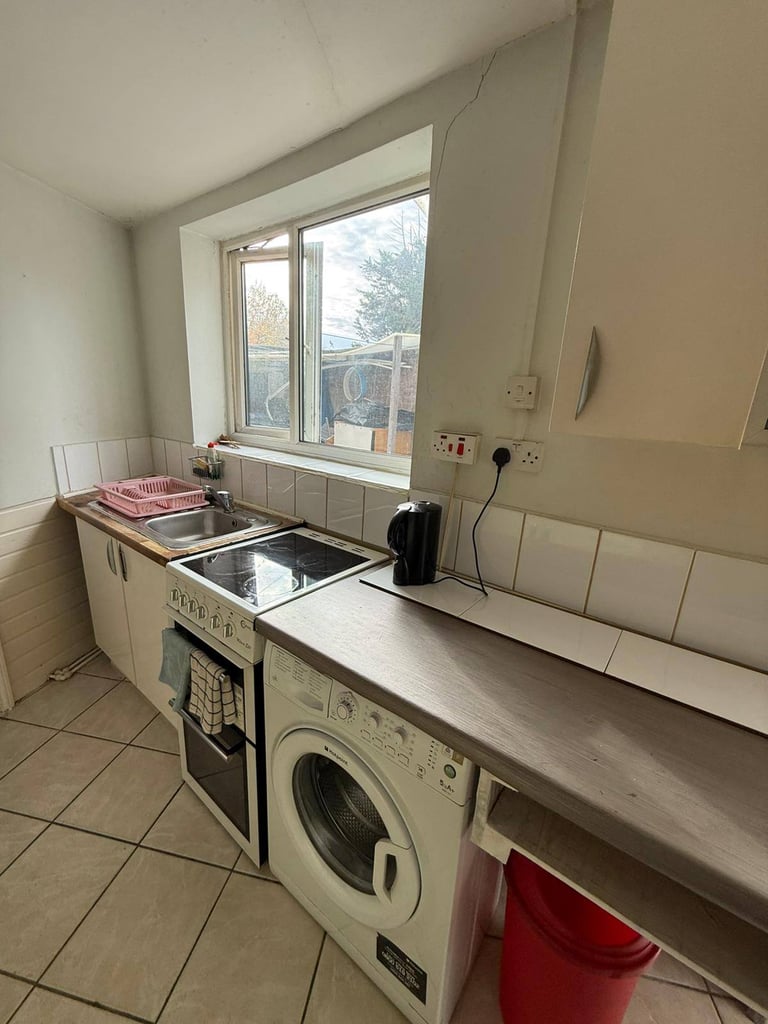 BEAUTIFUL STUDIO FLAT FOR RENT IN ISLEWORTH